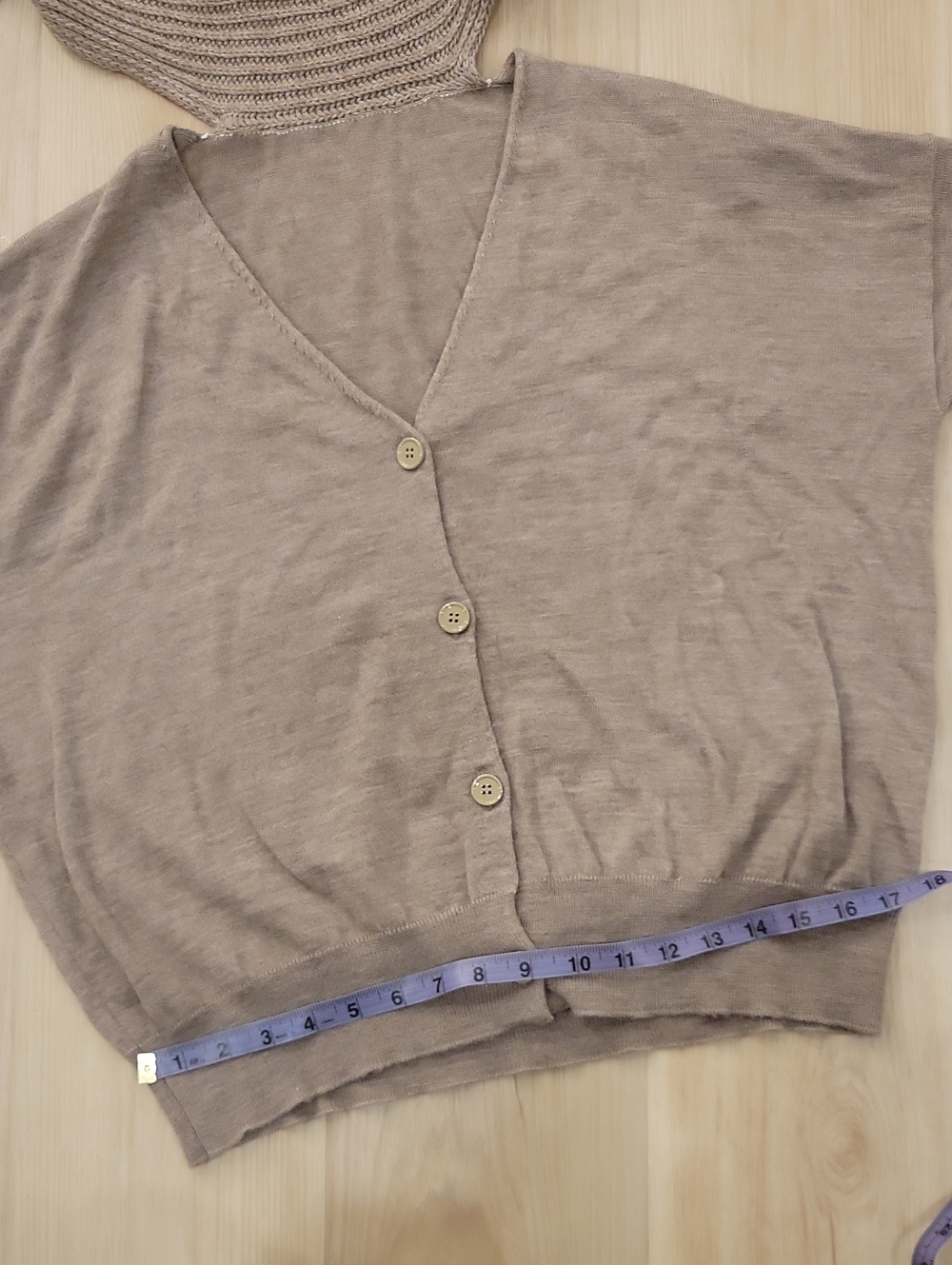 Maison Margiela MM6 Taupe Knit Cardigan with Attached Scarf sz M - Picture 11 of 16